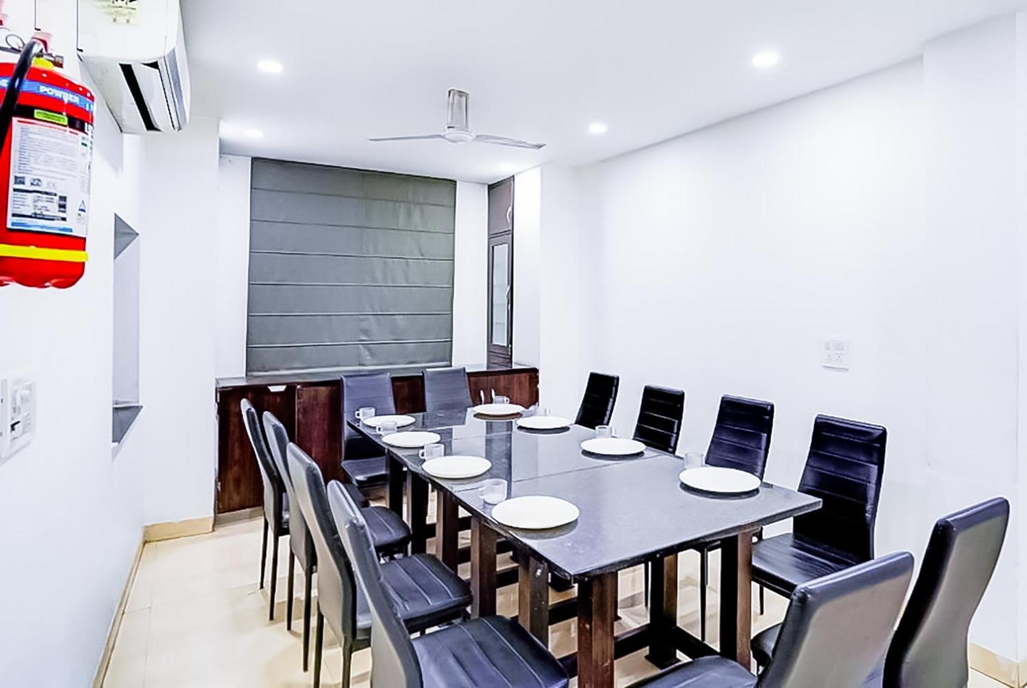 ניו דלהי Family Rooms Inn - Shalimarbagh מראה חיצוני תמונה